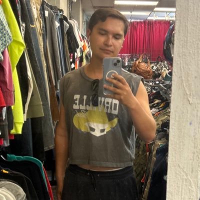 he/him | certified equestrian | film junkie | LEO-VIRGO-PISCES