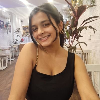 salonayyyyyy's profile picture. 🇮🇳

                                                                                                   Forever a fan of sunset, stars and moon.