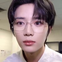 꿍실둠칫냐옹 (@3rnvwm2) 's Twitter Profile