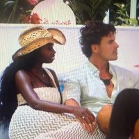 chanel (@nicforolandria) 's Twitter Profile Photo