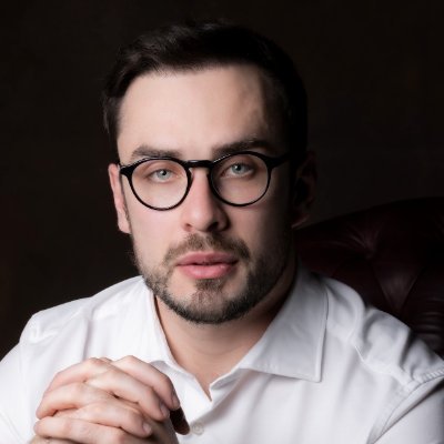 Designer and Partner at Duck Design Studio – Running @ALogotypes, Lead Designer @propfirmmatch