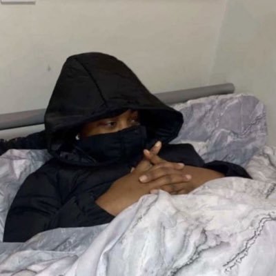 2x_maj's profile picture. Minding my business.