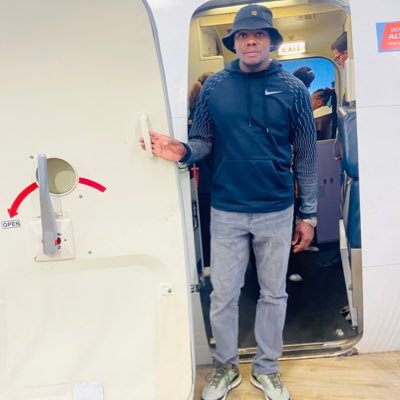 kaizer chiefs 💛Chelsea 💙Bayern , Ac Milan ❤️n Barcelona Die hard Fan