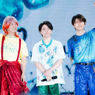 miyuki_mrs_love's profile picture. I Love Blue rose paradigm＆Mrs. GREEN APPLE                                                           いつかブルパラのライブに行きたいな