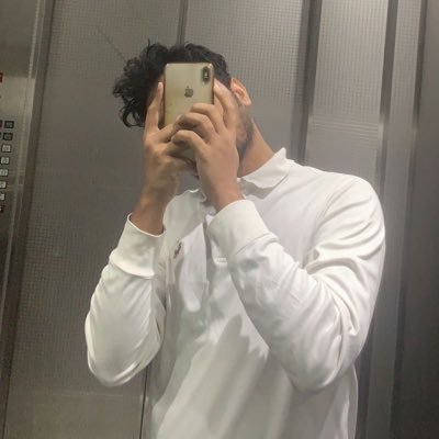 Muslim🌙. I'll just be reading and liking your tweets. Not tweeting anything this year.