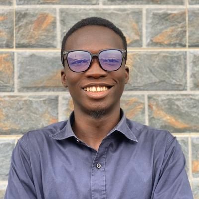 Hi, I'm Emmanuel and I build apps with Nodejs | TypeScript | Inspired by software design patterns & SOLID principles | Open source contributor | #mufc fan ⚽