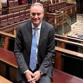 Diputado por #Castellón | Coordinador Políticas Autonómicas en el Comité Ejecutivo Nacional del @ppopular | Ex President @generalitat