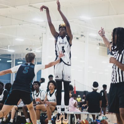 BrianKeyyyjr's profile picture. Follower of Jesus✝️|C/O 2027|6’6 versatile|Winton woods|513-306-0764|