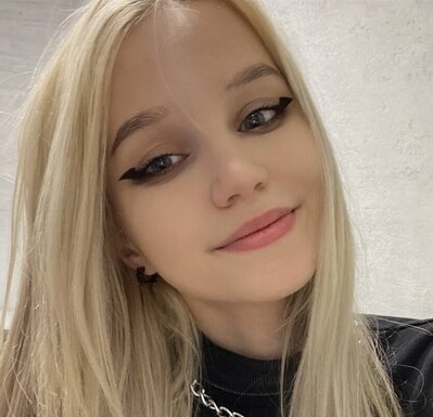 Find me at @Joyxyzcute (Main), this a burner acc, so dont follow me back there pls