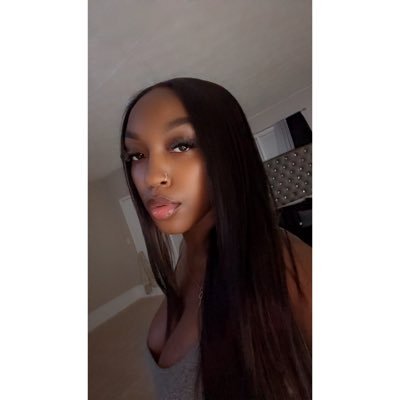 pretty soul | peaceful aura 🦋lash artist. esthetician. | ig : _nikinik 📸 | long live my brother 🤍.