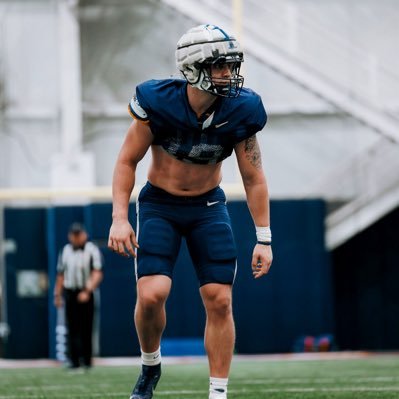 3⭐️ Linebacker @UConnFootball 6’4 235 | Loyola Academy 24’ | 2022 💍 2023 💍