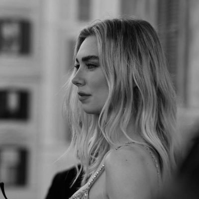 INVISIBLEVIX3N's profile picture. 