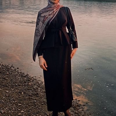 incilaa8's profile picture. Herkesin düşündüğü ama söylemediği şeyleri ben söylüyorum...