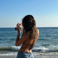 Anshika (@anshikaco) 's Twitter Profile