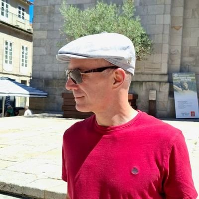 evelasco's profile picture. Marido, padre, adicto al deporte y al rock