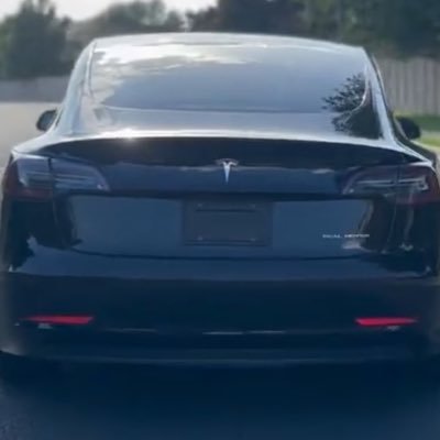 nocontextmode25's profile picture. 138,000+ miles on my ‘19 model 3 and still going strong! All in on Cybertaxi for the visually impaired community.