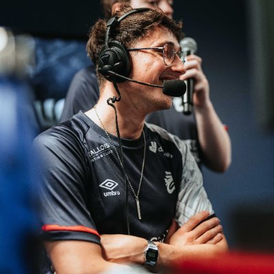 🎥Monteur vidéo, YouTuber.
work with: @Nisqy @SixenFR @SlipixLoL @Guillaumepley
🌊 Membre de @Galions_
📍 Head @JoinTMF
🎖Licence Arts Post production