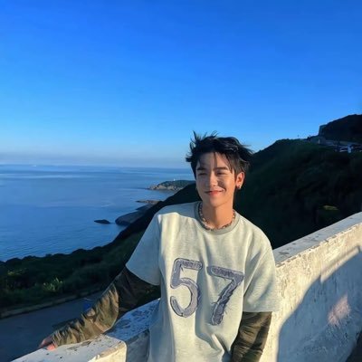 lny1099767's profile picture. 