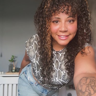 Dannii 🌸 Profile