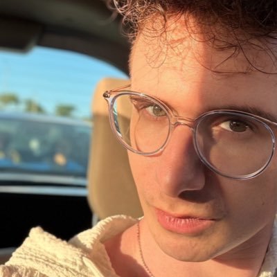 Uni boy w/ a thesis on HOPE | Overshares, Sensitive & Fragile coded | Single btw | He/Him 🇬🇧🇲🇹🇮🇹