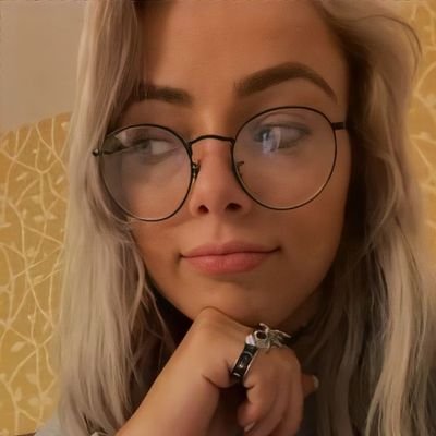Hello am Liv Morgan WWE wrestler women I want to tell you all that this is my private place to chat 🥰