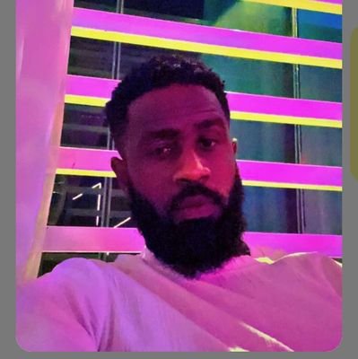 Want to send your Package Anywhere in the World OOONIKS got you covered.
We clear Goods and Deliver to our Customers 💯.Let's be of service to you.Air Freight