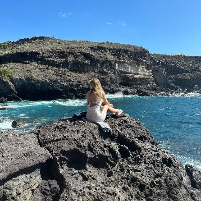 like beaches like beautiful scenery
Love traveling✈🚁
🇺🇸 USA First
🌎USA
📚𝘉𝘰𝘰𝘬 𝘭𝘰𝘷𝘦𝘳
🚫No pornographic content🚫No gift cards, botblocked