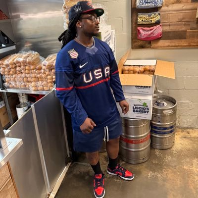 Talent Mgmt • Curator • Tycoon • IG: keon_lifesgood •#BlackTechTwitter • #LongLivePeel 🕊️ I Post 95% Song Lyrics