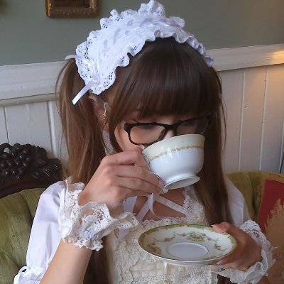 hello , my name is miranda ! thank you for checking out my EGL page~
