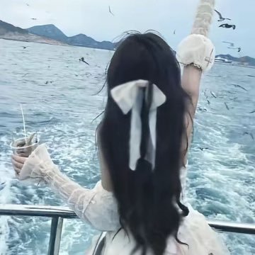 dollwustx's profile picture.