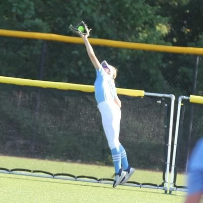 miley_dobbs's profile picture. C/O 2028 • MIF/UTL • R/R • T-Force 09 • #13 • Email: mdobbs117@gmail.com • ✝️Philippians 4:13