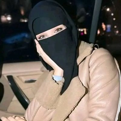 ﴿إِنَّ اللَّهَ وَمَلَائِكَتَهُ يُصَلُّونَ عَلَى النَّبِيِّ يَا أَيُّهَا الَّذِينَ آَمَنُوا صَلُّوا عليه وسلموا تسليما) 🌹🌹