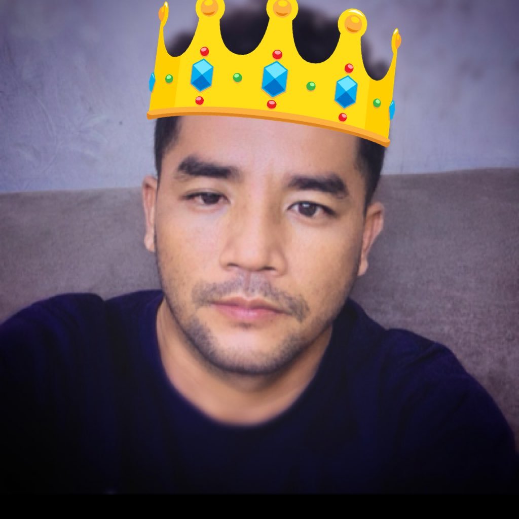Anglee422235's profile picture. 
