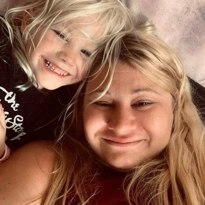 🇺🇸🇺🇸🇺🇸🇺🇸🇺🇸Trump all the way this time.Mother/Wife. life is not a problem to be solved but an adventure to be lived. Long Term Tesla investor.