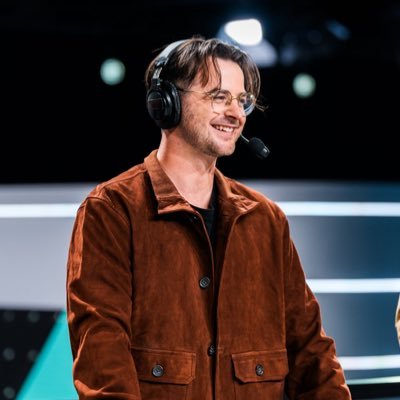 He/Him | Professional FPS Esports Commentator || Call of Duty & Deadlock || Seen on @CODLeague,@EWC_EN, @CollegeCoD || Business: CMooreCasts@gmail.com