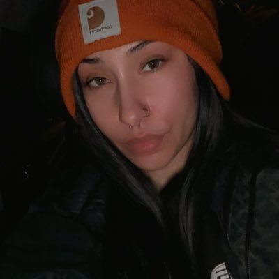 First of her name 🐲Goddess🪴🥀Mother💞💓Hoodoo. 💫🙏🏼🤲🏼🖖🏼🖕🏼