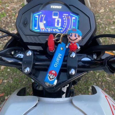 reynoltovar30's profile picture. 