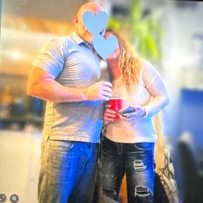 couple just here for fun, looking for other like minded people🍍👫👫🍍🧍♂️👫 🍍👫🧍♀️