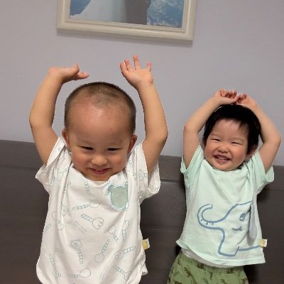 jiangpranay's profile picture. coder, hands-on dad.
