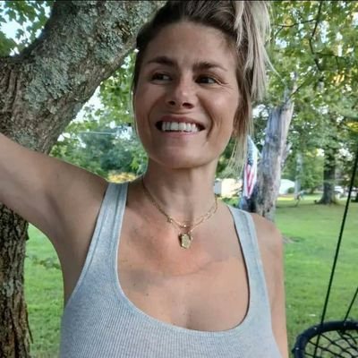 Cancer Mom♋
coffee Girl ☕ Meme Queen
#Cancer# KodyStrong
❤☕👑❤🥰