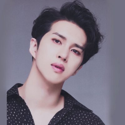 🩶 “Impulsive brat” ☁️ “Melodramatic, dark, and hedonistic” 🩶 Vixx6 ☁️ Writer 🩶 INTJ ☁️ 95 line 🩶 Genderfluid ☁️ https://t.co/lmwP29XpfE