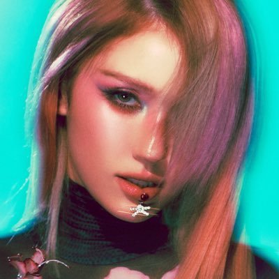 for #전소미 updates and translations 🍮 (slow sometimes)