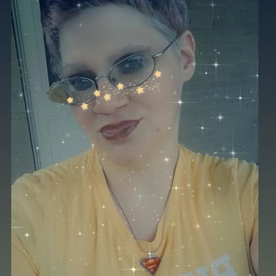 names Mandy Scheffler/Goth Queen I go by she-her-they & love singing 🎤🎶 #SmallvilleFan 💙❤️ music is my escape ✨️🌟