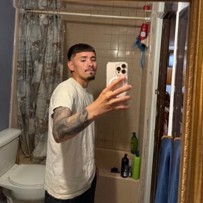 shit happens, move on | snap: izacrdz3 | 22 | f body gang 🤝