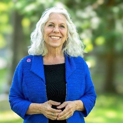 Global speaker, educator, advocate. I'm editor of Bi Women Quarterly + 2 bi anthologies: Getting Bi: & RECOGNIZE. Bluesky: https://t.co/DvReOIgQMX