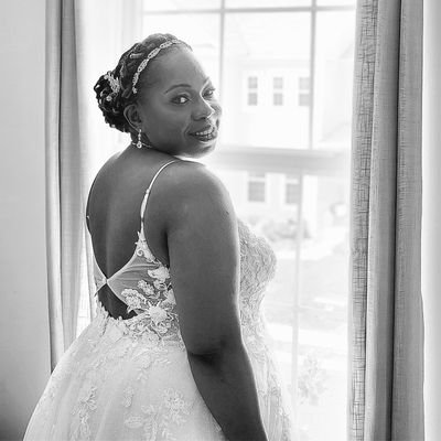 The Personality 💃🏿 FKA @careenlorraine ~
Artist 👩🏿🎨 🎨 ~
Founding Member of the 1️⃣9️⃣8️⃣6️⃣ Crew ~
Budding Soccer ⚽️ Enthusiast ~
Teacher 👩🏿🏫 ~