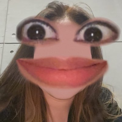 ptricialarasati's profile picture. gausa cepu y