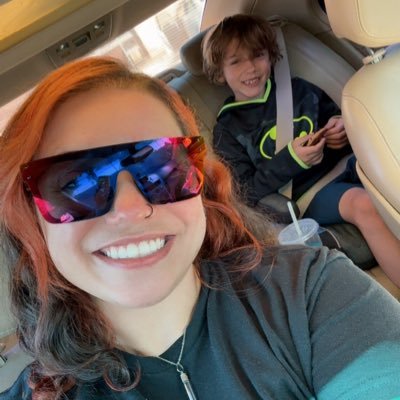 ❤🧡💛💚💙💜 Aries♈️ Brasileira🇧🇷 Boy Mom🌈💙 Married🤍 Cannamom🍃 Baby Wook🪅 Emo Forever🤘🏻 Oh, and I speak 3 languages😁 NOT A TEACHER✏️