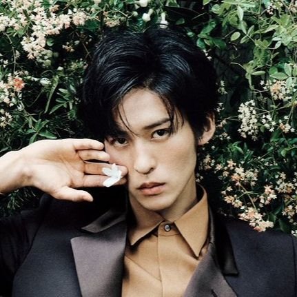 jie 🖤🤍🩵 Profile