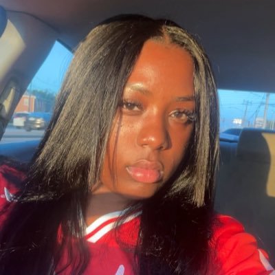 The true beauty in a woman is reflected in her soul 🌸